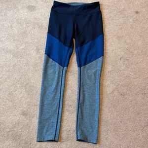 Outdoor Voices size small leggings